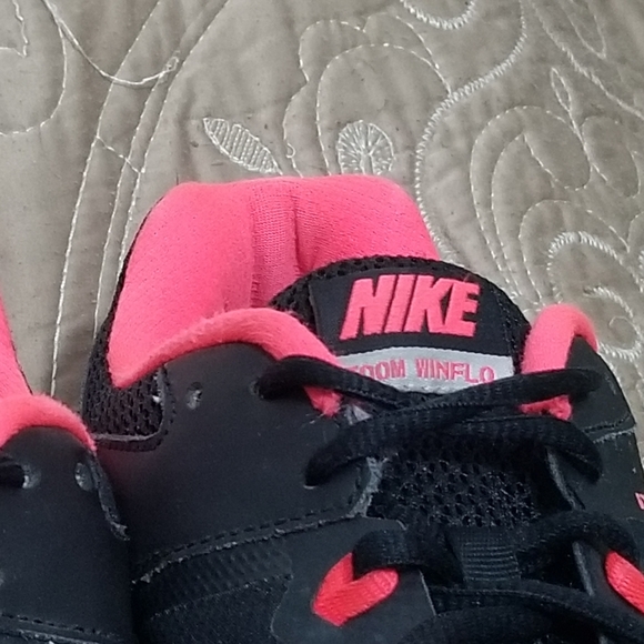 Nike Zoom Winflow Running Shoes/Mens - Picture 6 of 7